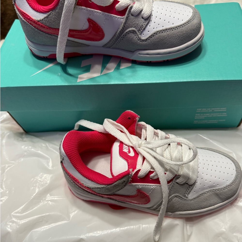 Nike Kids' Red and Gray Sneakers - Picture 7 of 7